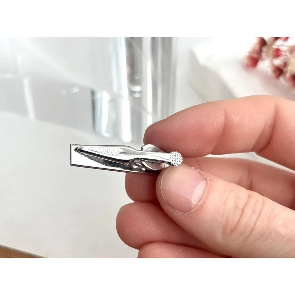 Minimalist 80's Style Smooth Silver Toned Vintage Men's Tie Bar | Tie Clip